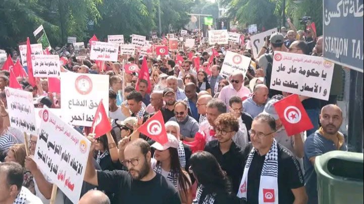 عبد العزيز التميمي يكتب لـ«مسارات»: استعادة الديمقراطية في تونس فعلٌ ثوريّ ورهانٌ وطنيّ